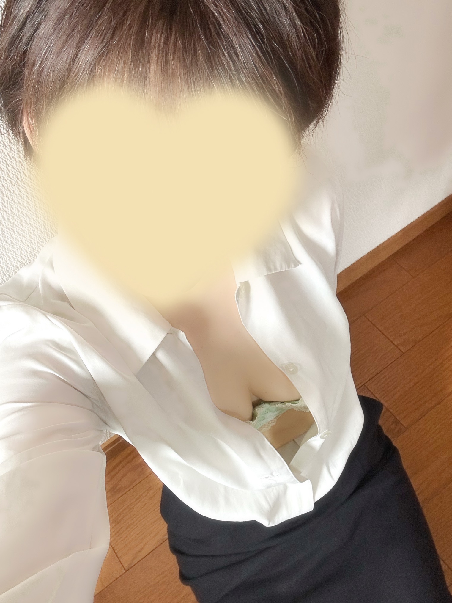 新宮しおり