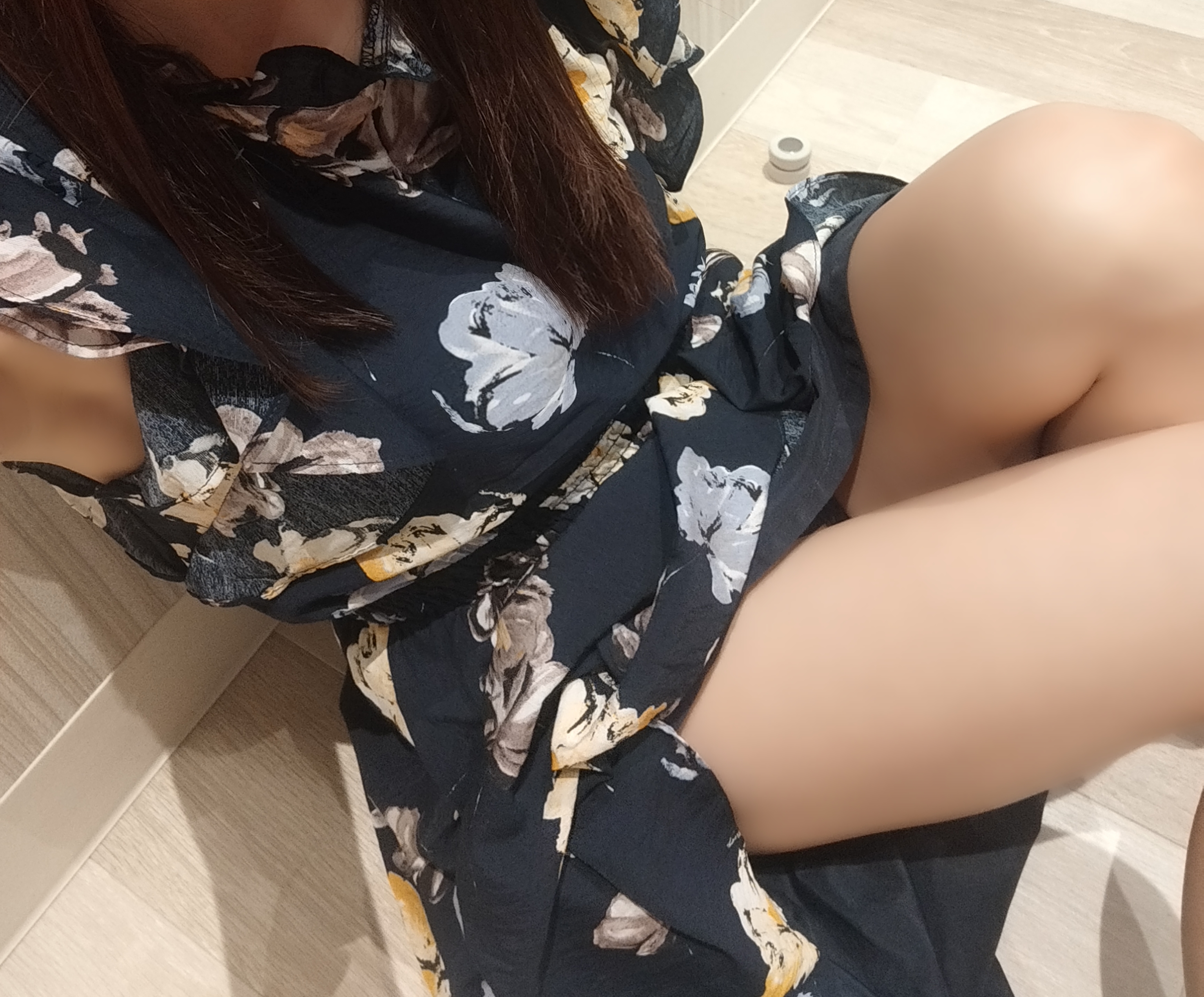 綾瀬ゆずは