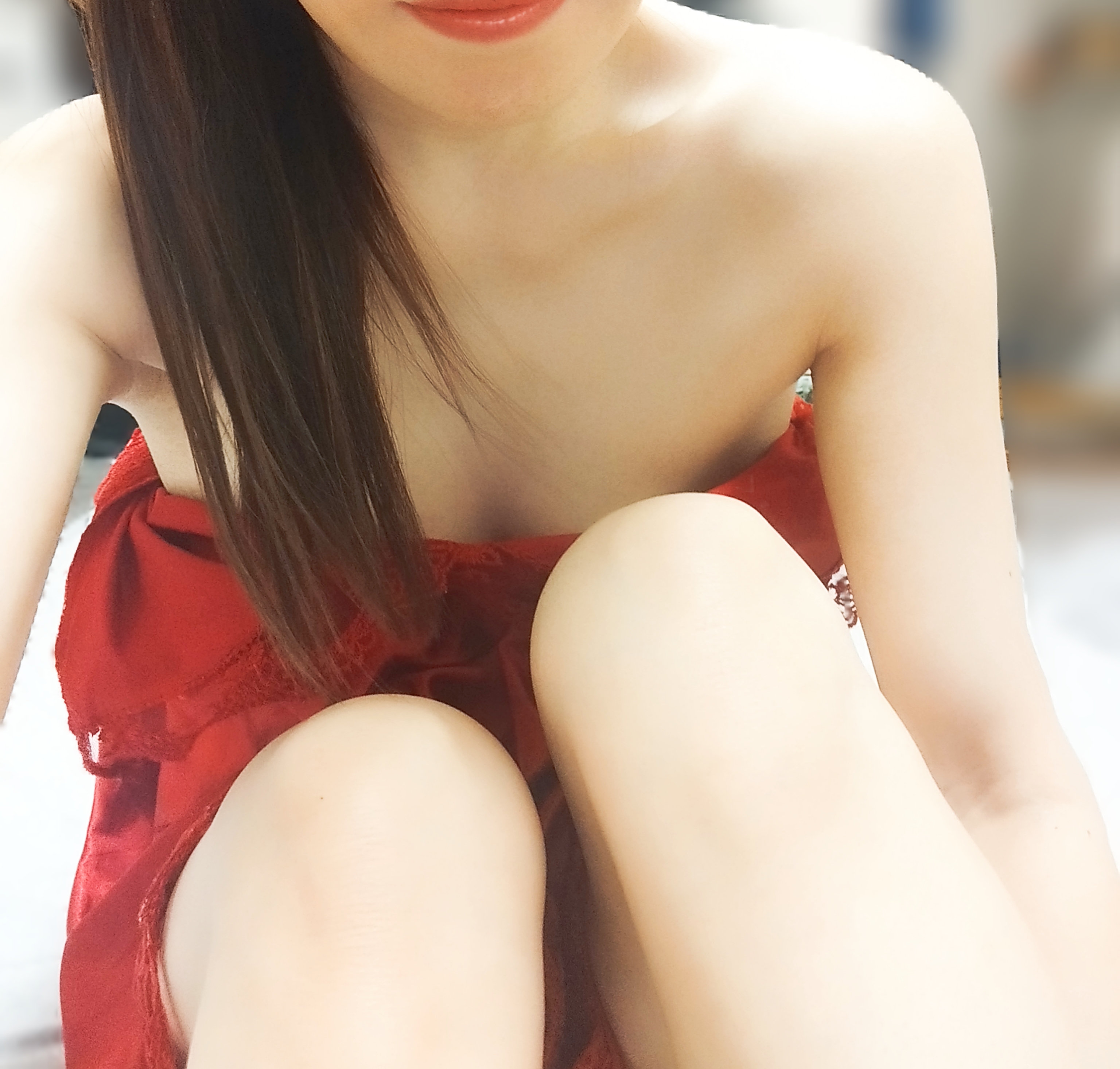綾瀬ゆずは